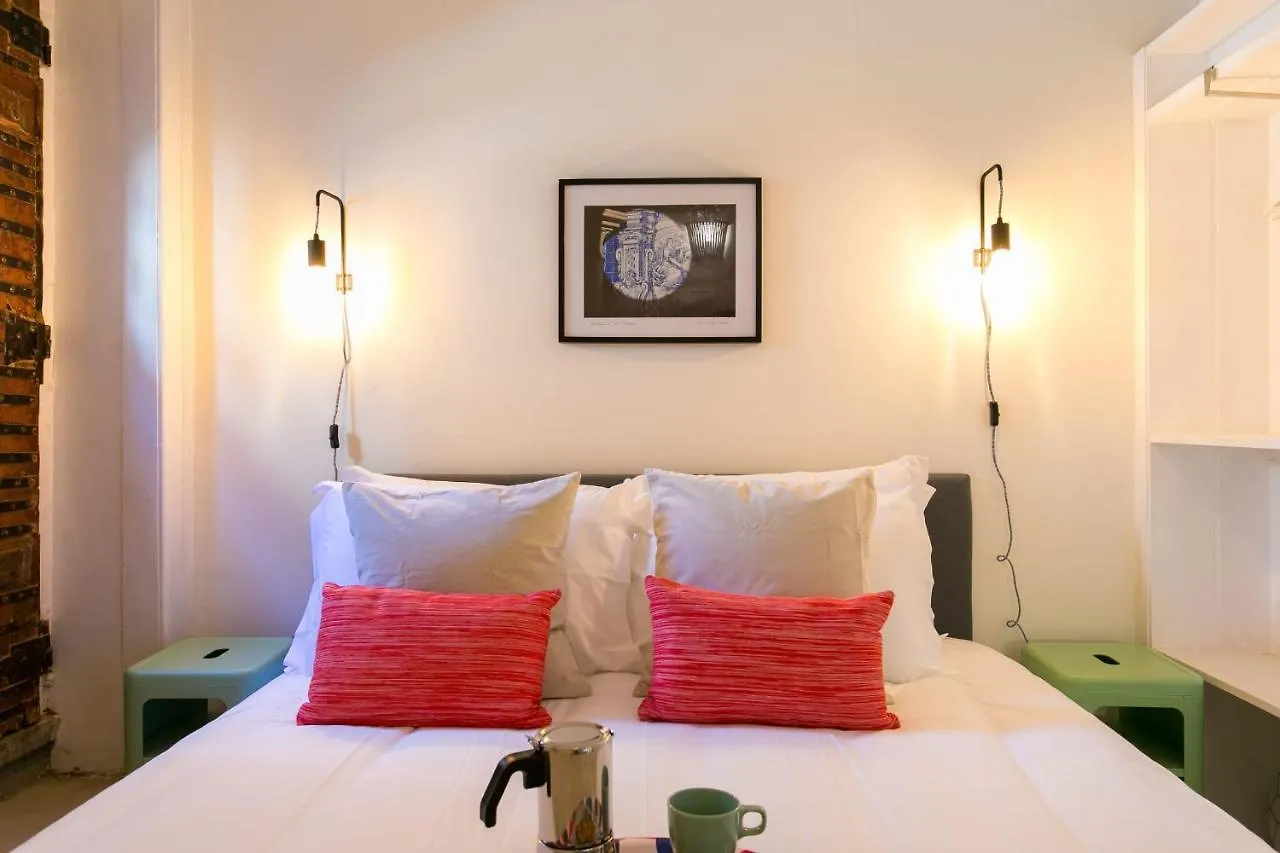 Sunlit Photographers 1Bedroom Apartment In Alcantara Lisboa