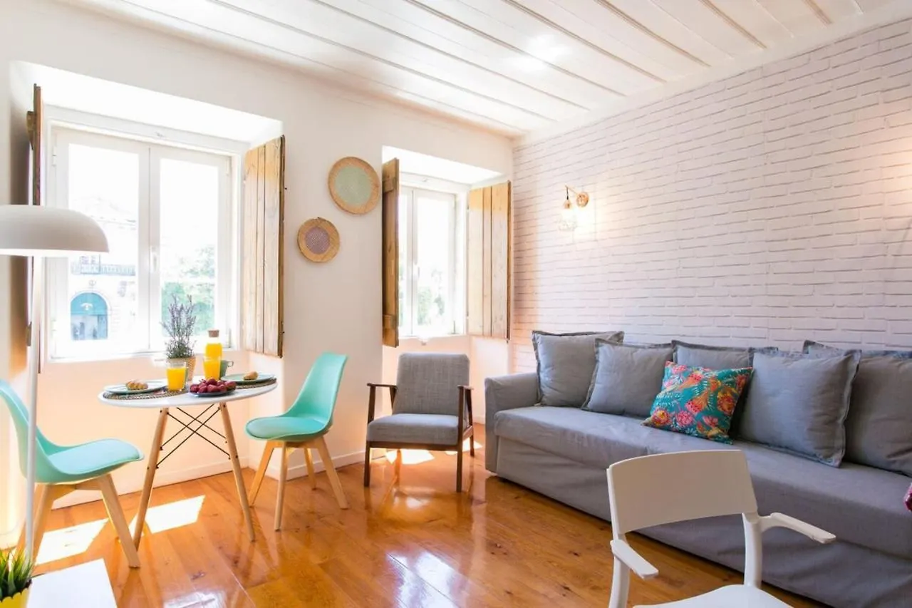 Sunlit Photographers 1Bedroom Apartment In Alcantara Lisboa 0*,
